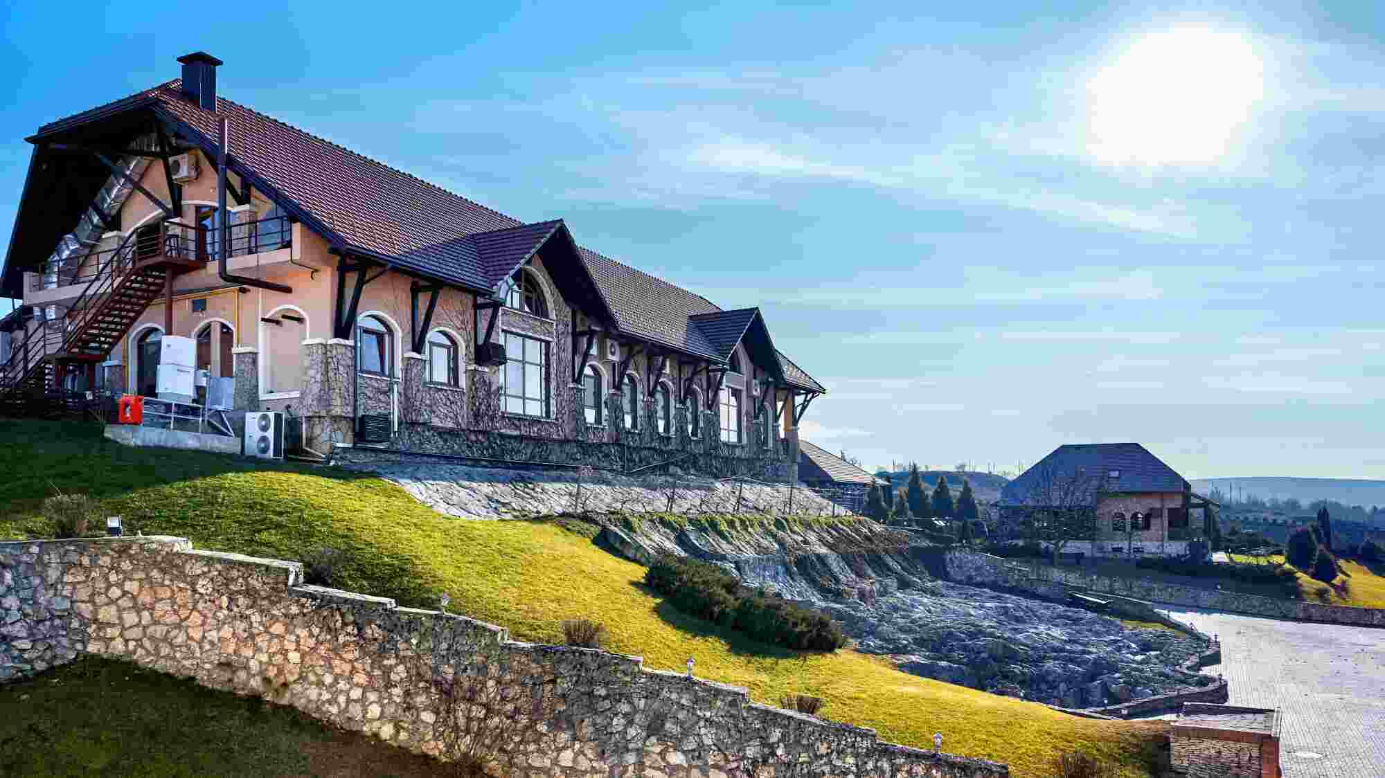 How to Find the Best Hotel in Shimla for Your Family